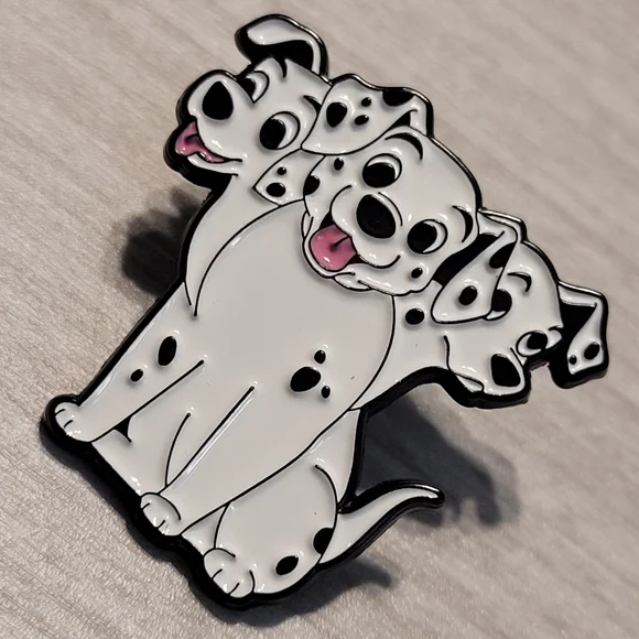 101 Dalmatians Cerberus Enamel Pin - Picture 2 of 9